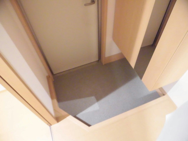 KITANO　COLNの玄関