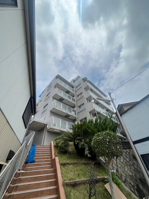 アスカハイツ五位ノ池の外観