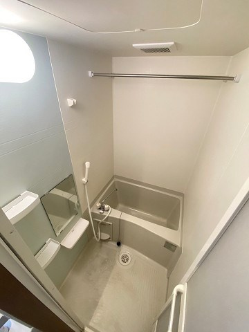 MORES VILLA 上ヶ原の浴室