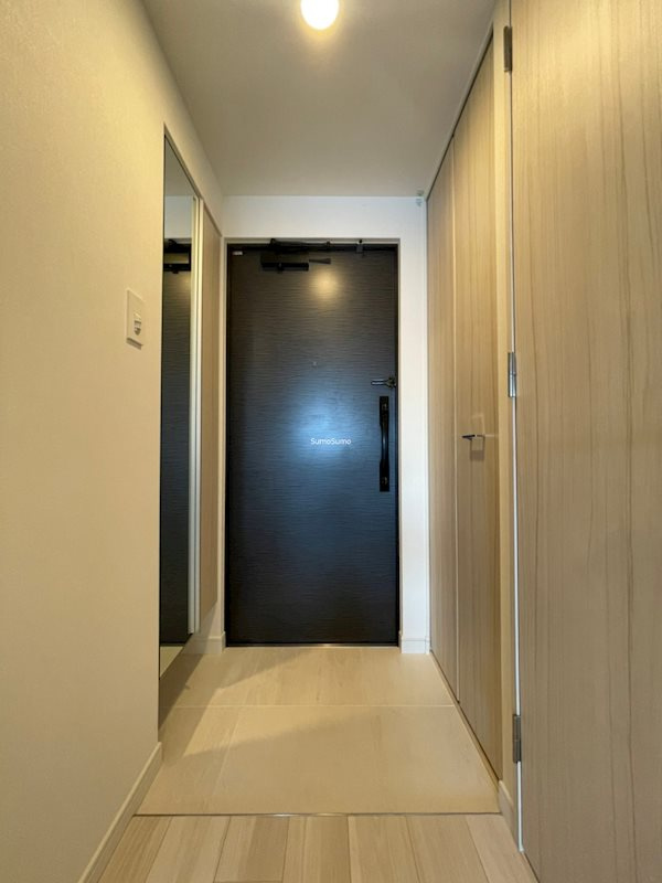 S-RESIDENCE堺筋本町Unoの玄関