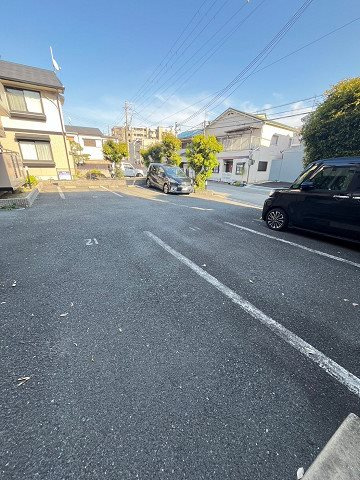 VING TAINE津門Ⅱの駐車場