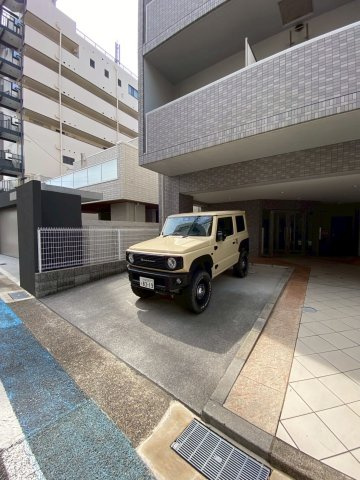 エトワール衣掛の駐車場
