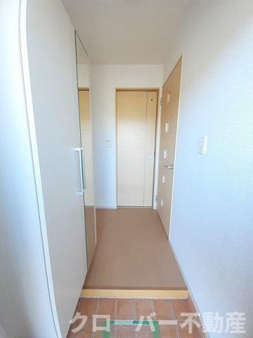 グランデール観音寺Ｂの玄関
