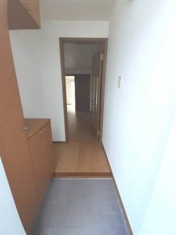 クレディ・タケウチ　Ｄの玄関