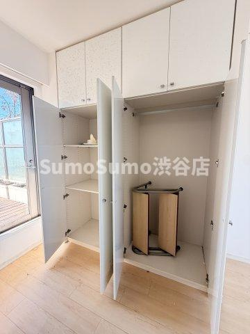 ストーリア神宮前の収納|大きなものも収納できそうです