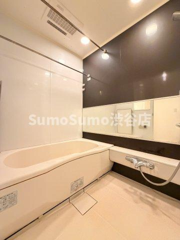 ストーリア神宮前の浴室|お風呂です