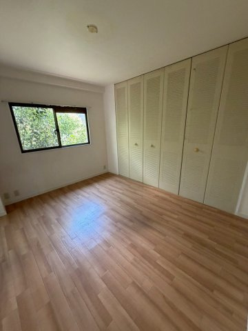 ミストラル芦屋東山の寝室