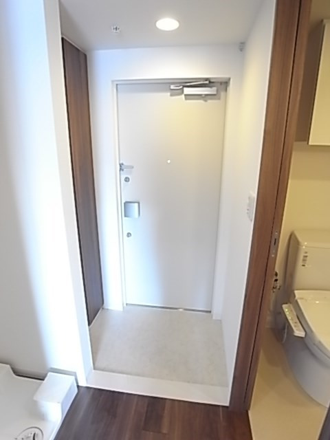 エステムコートみなと元町THE　FIRSTの玄関