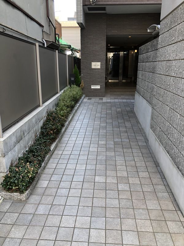 アトール尼崎のエントランス