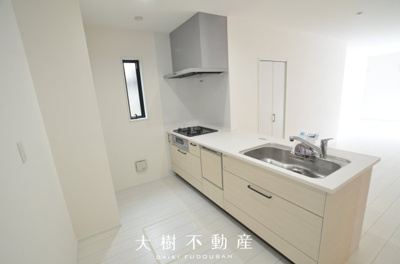 【キッチン】 | 座間市座間1丁目　新築戸建て　全3棟【仲介手数料無料】