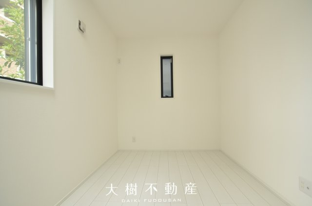 【洋室】 | 座間市座間1丁目　新築戸建て　全3棟【仲介手数料無料】 | 2階　洋室4（5.0帖）
