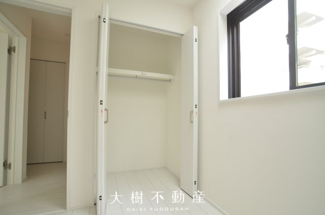 【洋室】 | 座間市座間1丁目　新築戸建て　全3棟【仲介手数料無料】 | 2階　洋室4（5.0帖）クローゼット