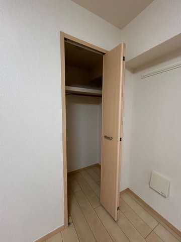 エトワール衣掛の収納