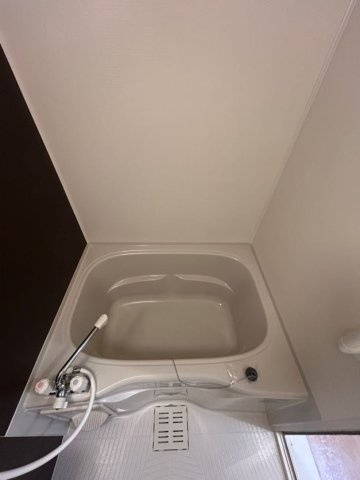 エトワール衣掛の浴室