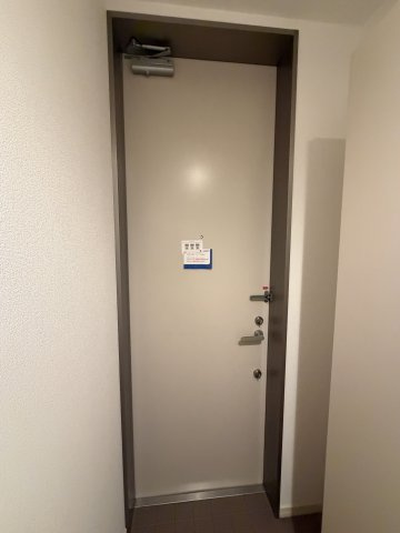 エスコート山根の玄関