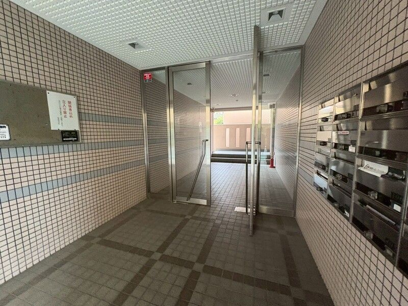 メゾンデール富松のロビー