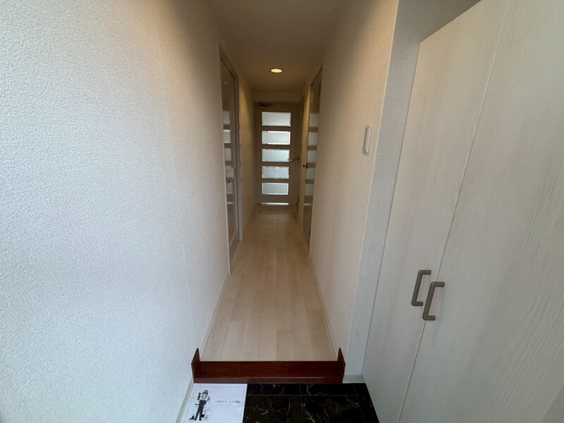 メゾンデール富松の玄関
