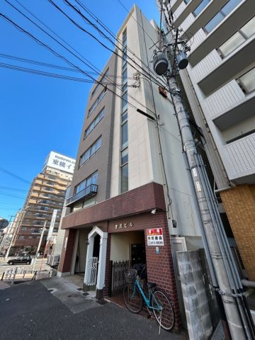 吉沢ビルの外観