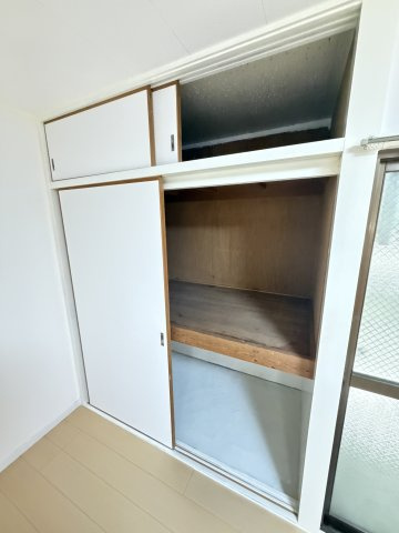 八雲通６丁目ハイツの収納