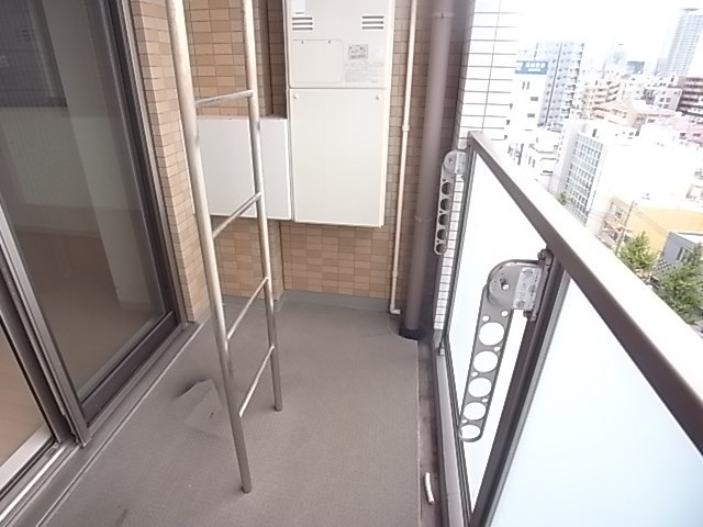 エステムコート神戸・県庁前Ⅳグランディオのバルコニー