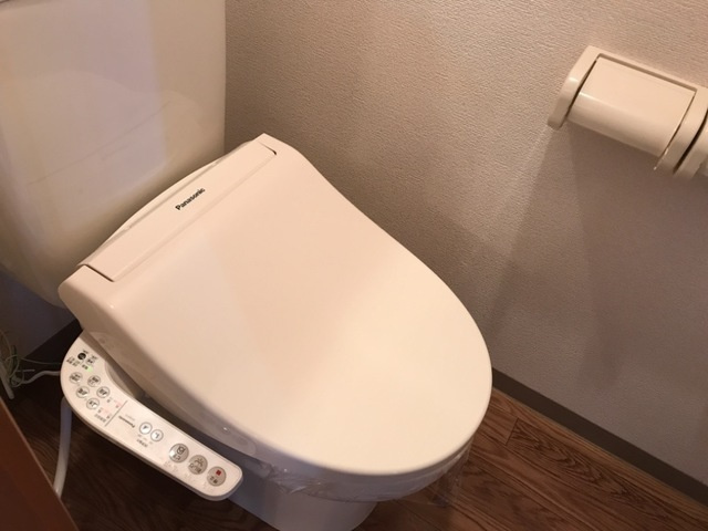 イズミガーデンヒルズのトイレ|シャワー付トイレ