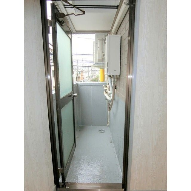 横浜市鶴見区平安町１丁目の賃貸マンションのバルコニー