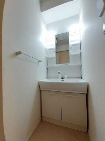 プルメリアＣの洗面所