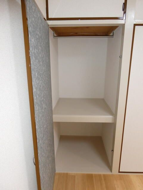 江東ハイツの収納