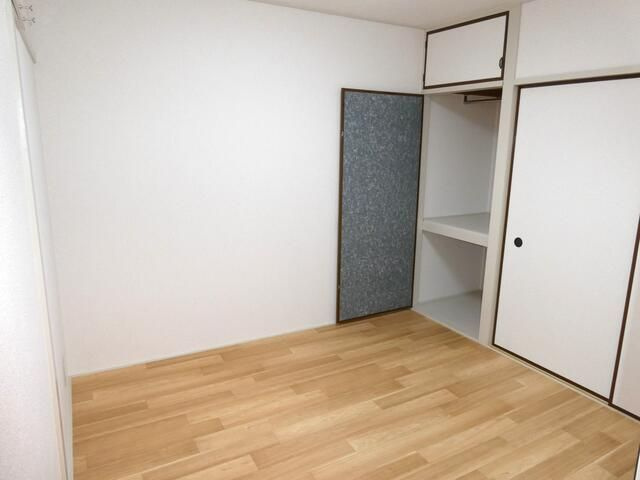 江東ハイツの寝室