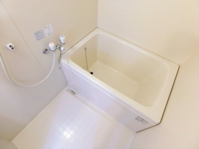 ブロッサム茨木の浴室