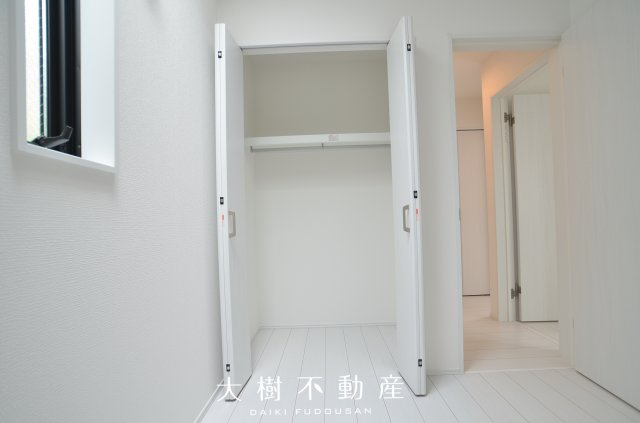【洋室】 | 座間市座間1丁目　新築戸建て　全3棟【仲介手数料無料】 | 2階　洋室4（5.0帖）クローゼット