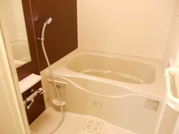 【浴室】 | ジュエル | お風呂で日々の疲れを落としましょう