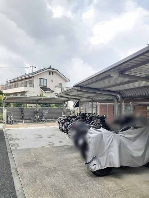 エテルノ　ソーレのその他共用部分|屋根付き駐輪場あり♪