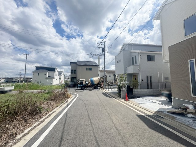 所沢市北秋津・全4棟　新築一戸建　1号棟　～全館空調搭載～の前面道路含む現地写真