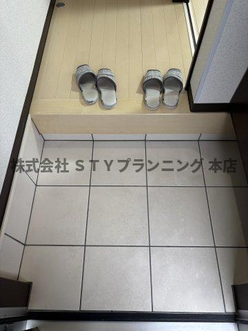仲介手数料0円！ライフステージ本郷の玄関