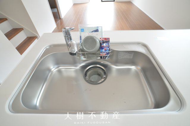 【キッチン】 | 座間市座間1丁目　新築戸建て　全3棟【仲介手数料無料】