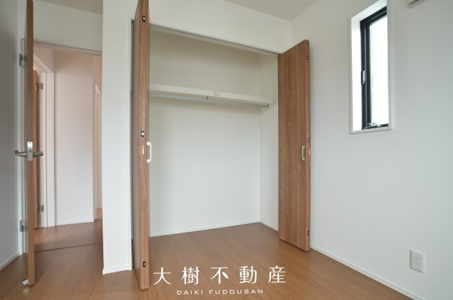 【洋室】 | 座間市座間1丁目　新築戸建て　全3棟【仲介手数料無料】 | 2階　洋室4（5.3帖）クローゼット