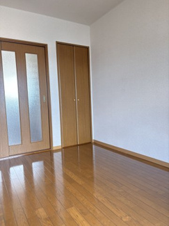 【洋室】 | フラット吉島台 | 個人の部屋や寝室として使える洋室です
