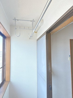 【その他】 | フラット吉島台 | 室内干しに活用できるサンルームです