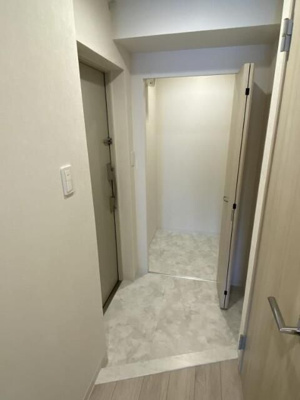 【玄関】 | メゾンラグジュア
