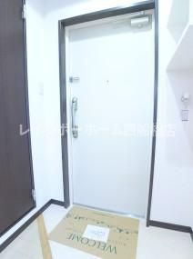 アクア入船の玄関