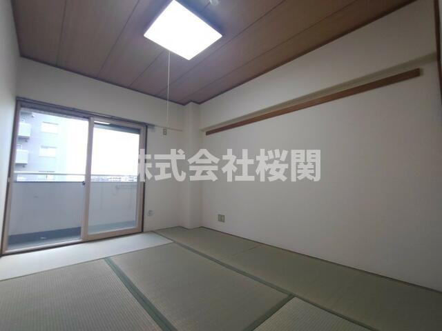 朝日大通り公園マンションの和室|和室６畳 