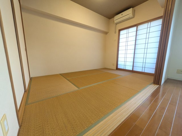 アプローズ青山（C-13）の和室