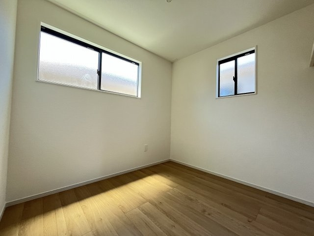 【子供部屋】 | 福岡市南区老司3丁目6期　1号棟（全2棟）【仲介手数料無料・0円】 | 施工例。施工例は完成時と異なる場合があります。