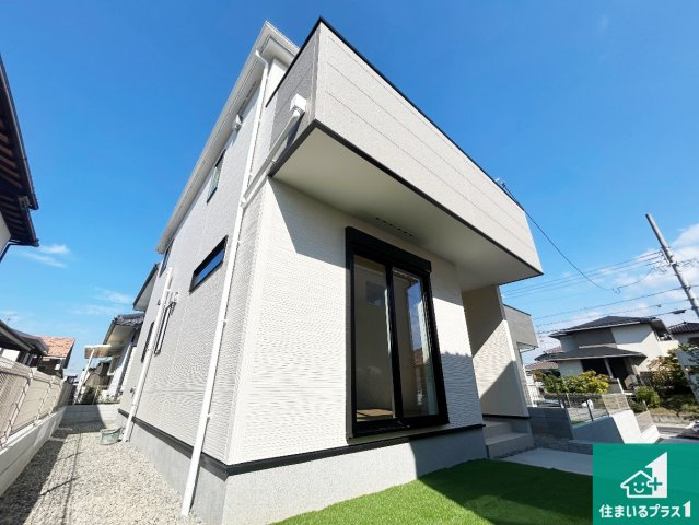 ◆和泉市光明台　第1期　新築一戸建ての外観|安心の10年保証！外観を美しく保ち、雨水で汚れを落とします！気になることがありましたら、お気軽にお問い合わせください！
