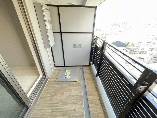 【バルコニー】プレサンス京都東寺