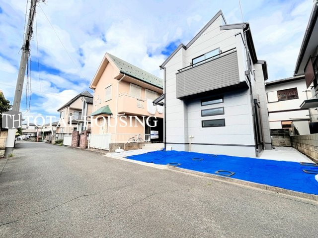 【前面道路含む現地写真】 | 狛江市中和泉3丁目　新築戸建　全1棟