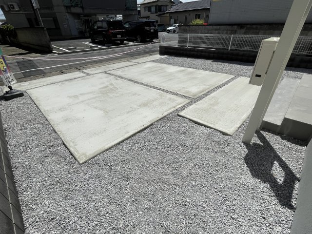 藤岡市藤岡第13（全1棟）1号棟の駐車場