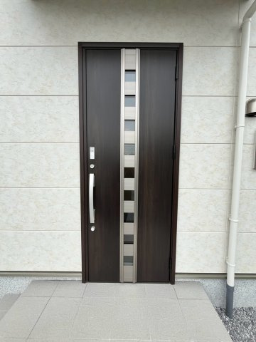 入間市東藤沢6丁目　第1期　新築戸建　リナージュの玄関