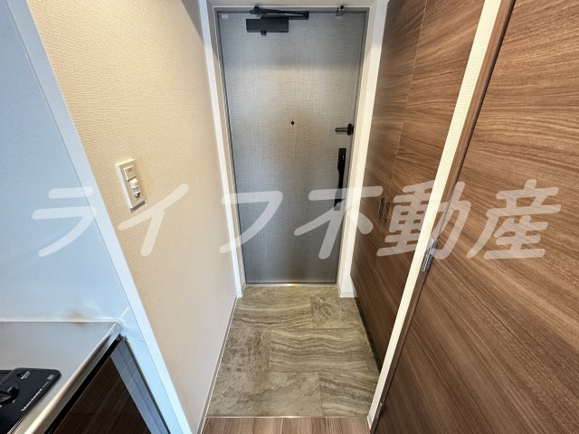 ARCOBALENO OSAKA FUSEの玄関|明るい玄関です
